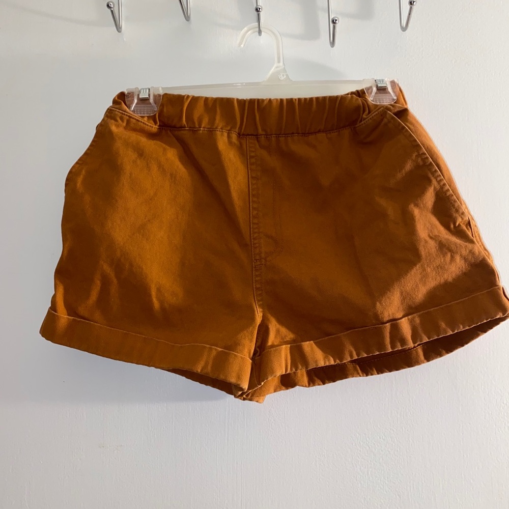 Shorts - Picture 2 of 4